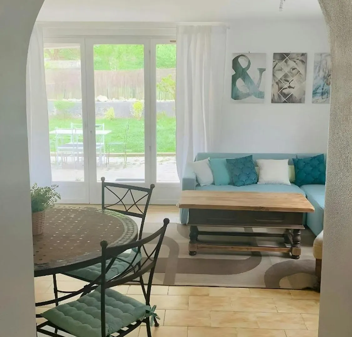 Le Coccoon Ain Apartment Virignin